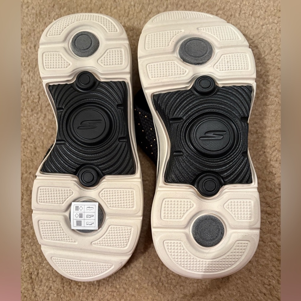Skechers Women's Black and Rose Gold Sandals - Picture 3 of 4